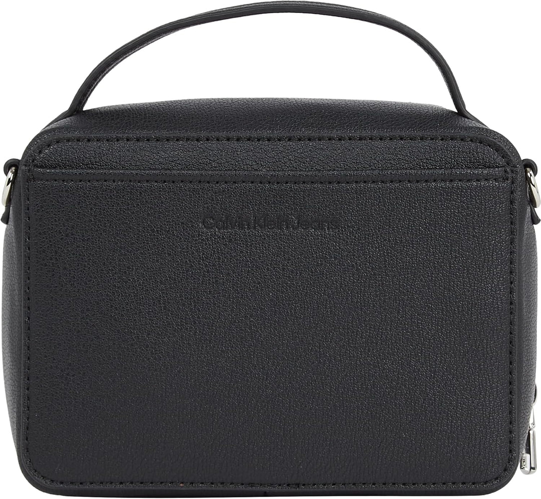 Calvin Klein Jeans Damen Umhängetasche Minimal Monogram Camera Bag Klein Schwarz, Schwarz