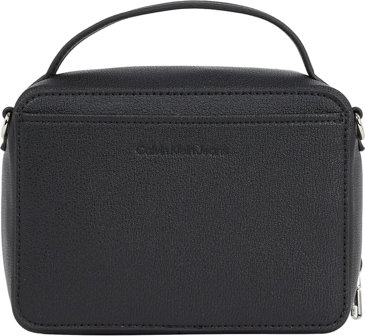 Calvin Klein Jeans Damen Umhängetasche Minimal Monogram Camera Bag Klein Schwarz, Schwarz