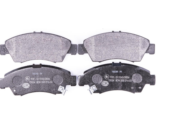 HELLA PAGID 8DB 355 016-521 Bremsbelagsatz - T3024 - Dicke/Stärke: 15.8mm - Bremssystem: Akebono - m