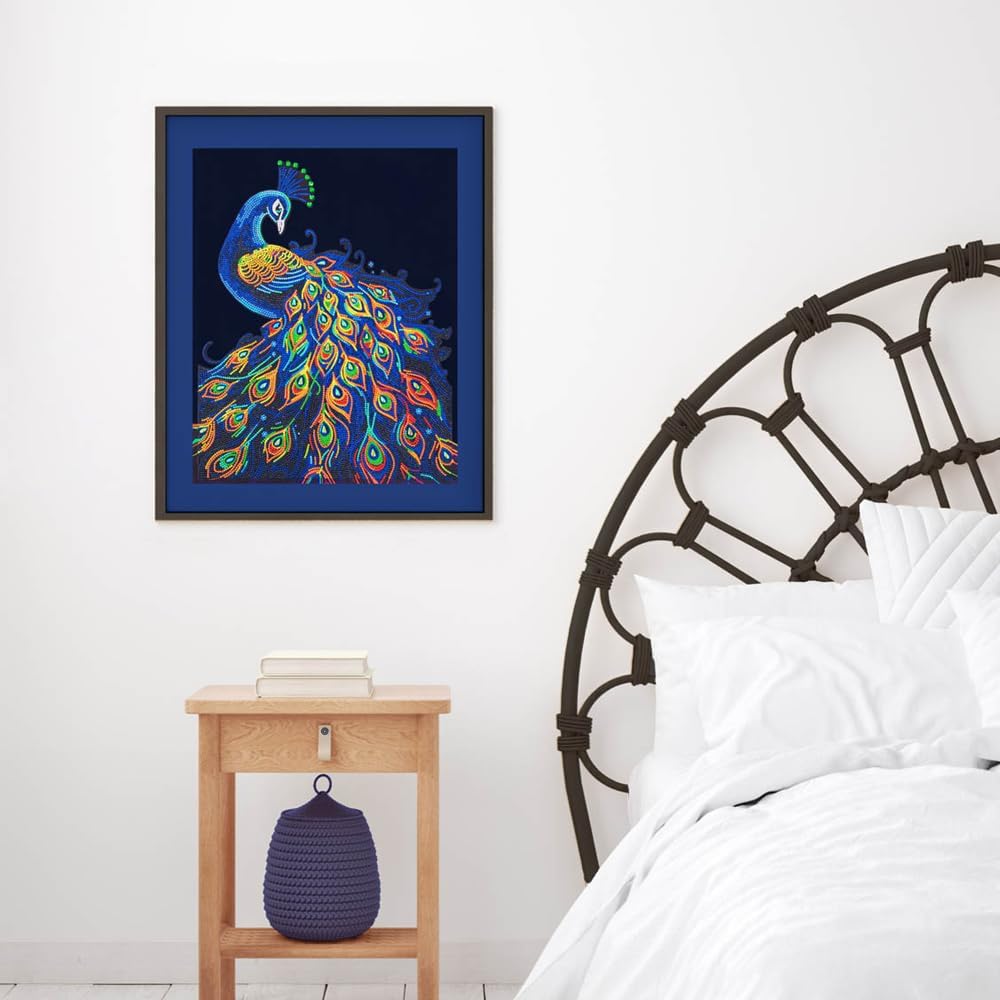 DIAMOND DOTZ 2594357 Original 5D Diamond Painting Set, Neon Pfau, mit Neonfarben und Samt, DIY Diama