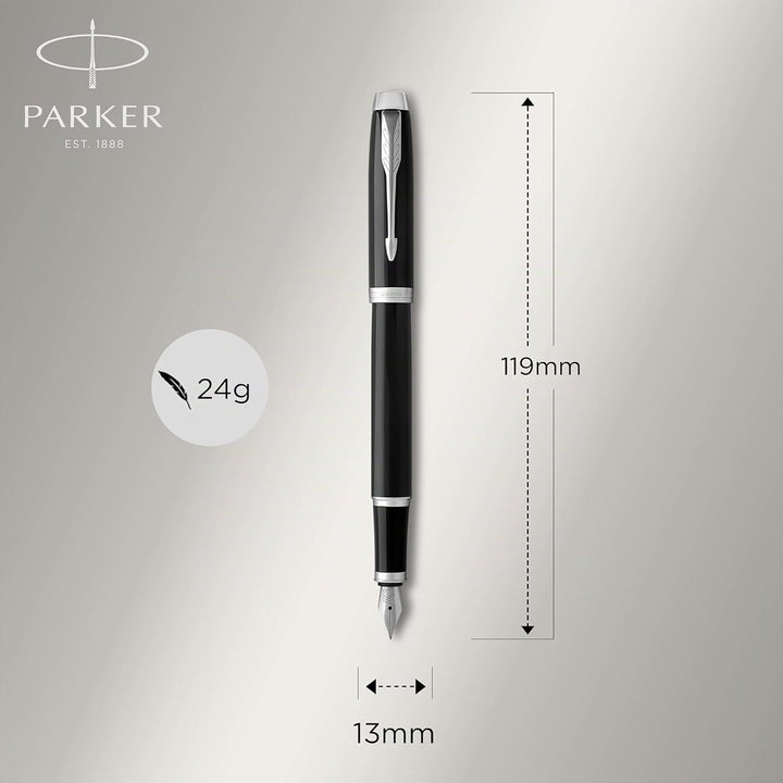 Parker IM Füller , schwarze Lackierung mit Chromzierteilen , Füllfederhalter mit mittlerer Feder , b