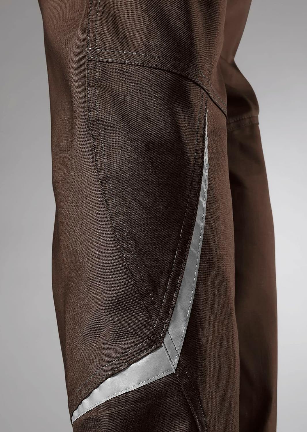 BP 1980-570-48 Schmale Arbeitshose - Schlanke Silhouette - Stretchmaterial - Elastischer Rücken - Er