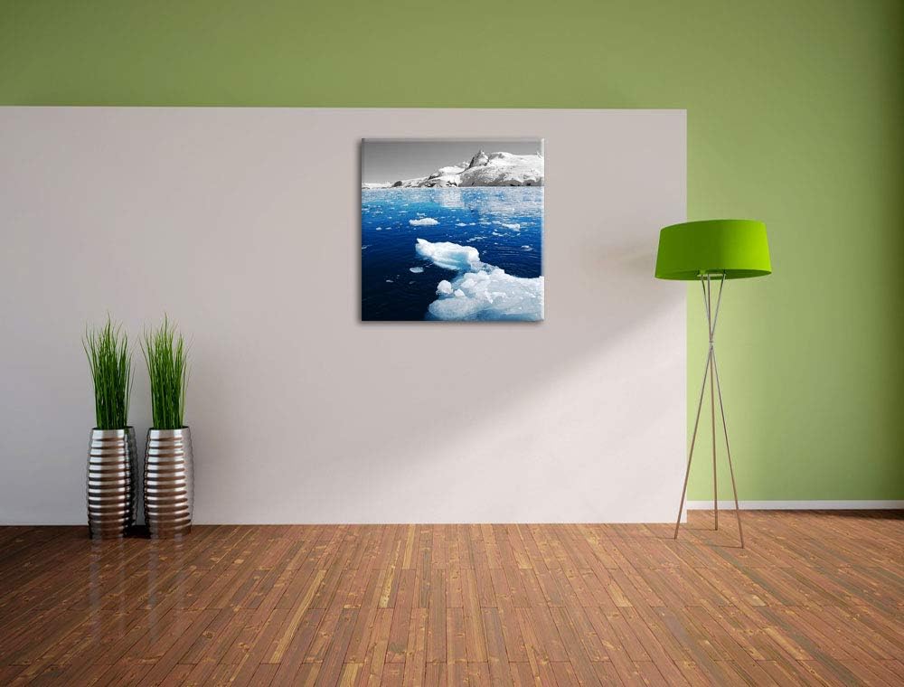 Pixxprint Eisbrocken im blauen Meer der Arktis schwarz/weiss, Format: 70x70 auf Leinwand, 70x70