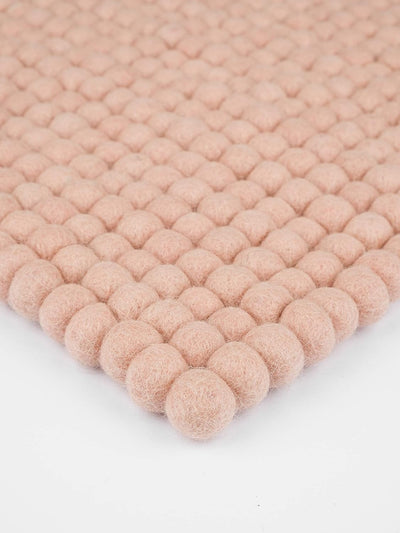 myfelt Filzkugel-Sitzauflage Stuhlauflage - Merle - quadratisch, 36x36 cm, Rosa, Rosa