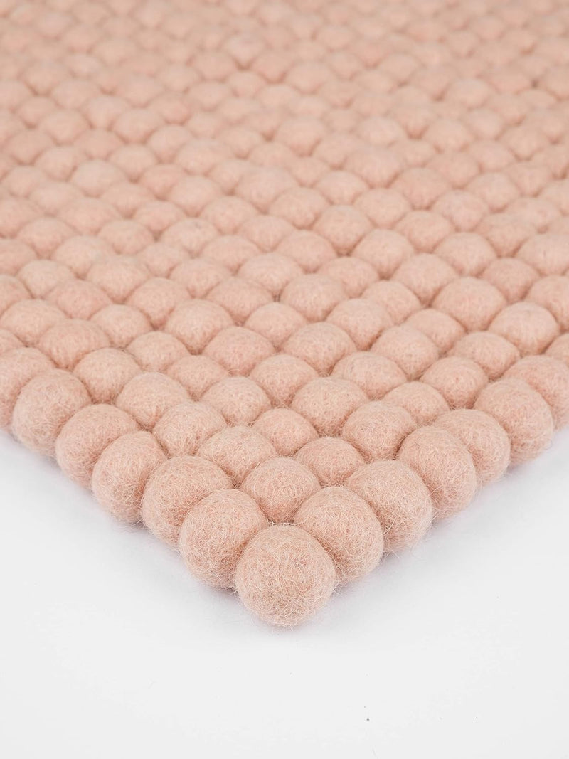 myfelt Filzkugel-Sitzauflage Stuhlauflage - Merle - quadratisch, 36x36 cm, Rosa, Rosa