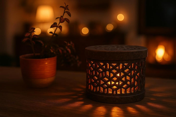 Bitto Weihrauchbrenner Windlicht Softstone Hexagon mit Deckel Höhe 10 cm, Ø 12 cm mit Edelstahlsieb