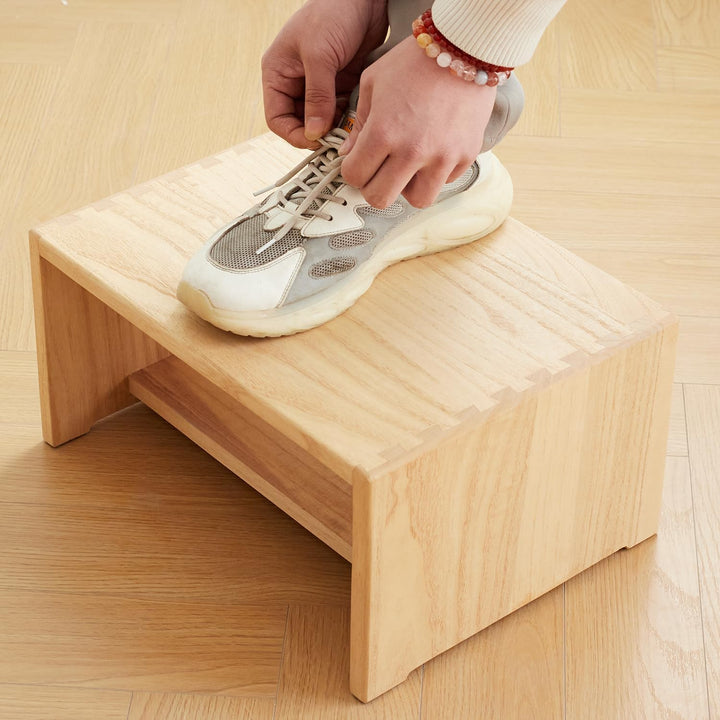KIRIGEN Tritthocker Holz, Holzhocker, Holzschemel aus Massivholz | 2 Stufen · Stauraum · Handarbeit