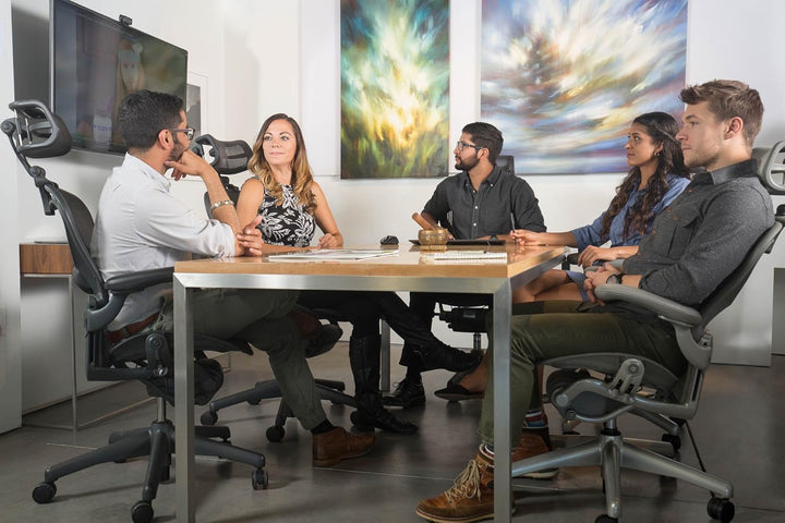 Engineered Now Die Originale Kopfstütze für den Herman Miller Aeron Stuhl H4 Carbon | Farben und Net