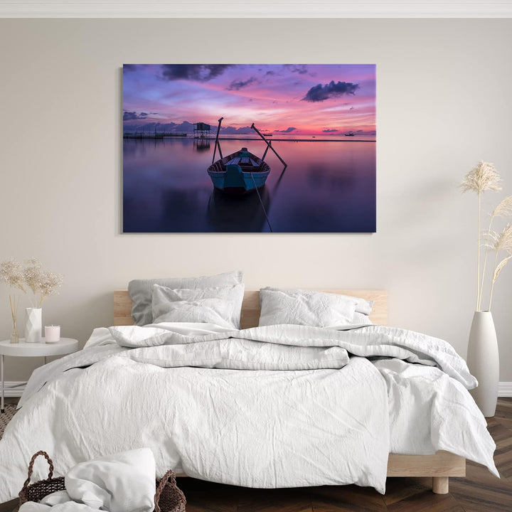 Printed Paintings Leinwand (80x60cm): Landschaftsbilder Boot auf See vor lila-rotem Himmel 80x60 cm,