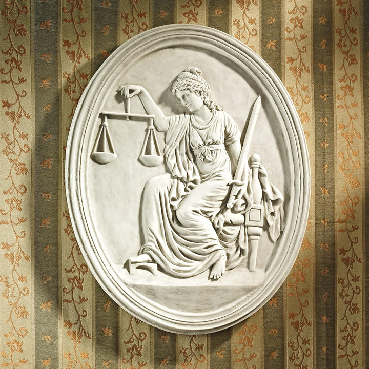 Design Toscano Lady Justice Wandskulptur vom Old Bailey Courthouse