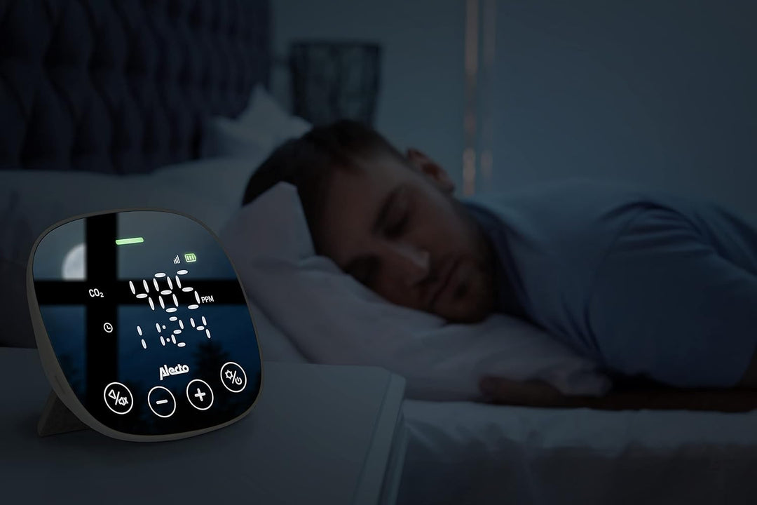 Alecto AQ30 CO2-Messgerät mit NDIR-Sensor, Luftqualitätsmonitor mit Ampelanzeige, CO2-, Temperatur-