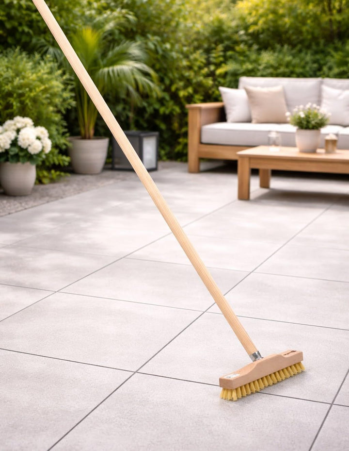 BawiTec Schrubber, Rheinischer Wischer, 28cm Breit/Lang, mit Stiel, Holzstiel, Bodenschrubber mit Me