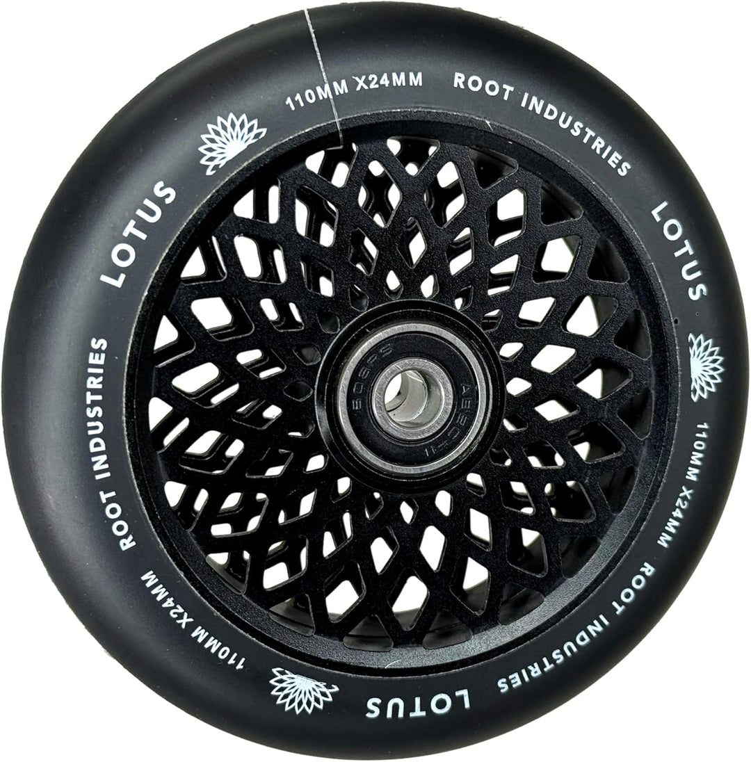 Root Industries Lotus Stunt-Scooter Rolle 110mm + Fantic26 Sticker (Schwarz/Pu Schwarz), Schwarz/Pu