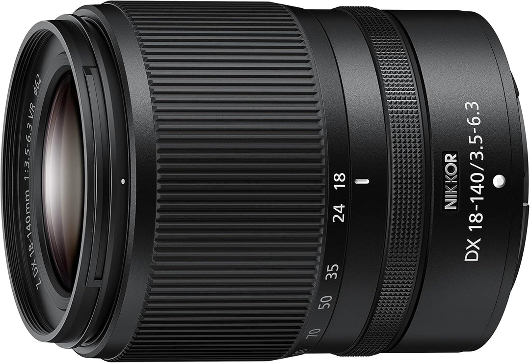 Nikon Z fc Kit Z DX 18-140mm 1:3.5-6.3 VR (20.9 MP, OLED-Sucher mit 2.36 Millionen Bildpunkten, 11 B