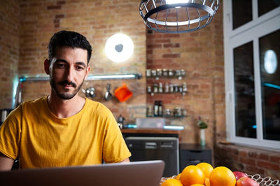 Ledvance Smarte LED Wand-und Deckenleuchte für Innen mit WiFi Technologie, Lichtfarbe änderbar (3000