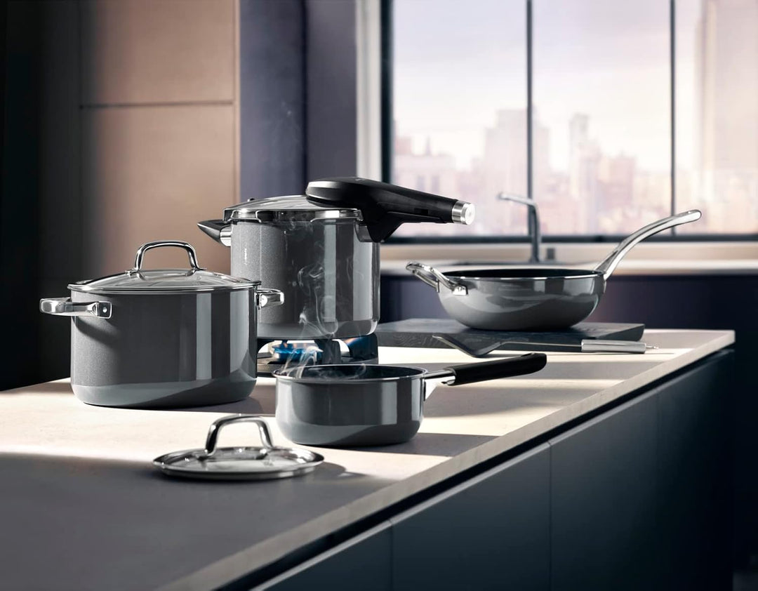 WMF Fusiontec Mineral Kochtopf klein 20cm, Glasdeckel, Bratentopf Induktion 2,4l, High-Tech Keramik,