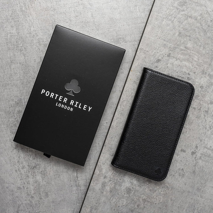Porter Riley - Lederhülle für iPhone 11 (6.1"). Premium Echtleder Standhülle/Cover/Brieftasche mit [