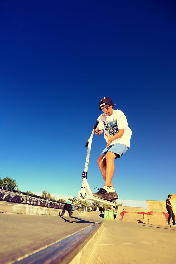 Streetsurfing Stunt Scooter Torpedo, verschiedene Designs, hochwertiger Scooter, geeignet für tolle