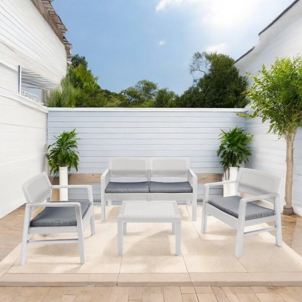Dmora Indoor- und Outdoor-Lounge bestehend aus: 2 Sesseln, 1 Zweisitzer-Sofa und 1 Couchtisch, mit K
