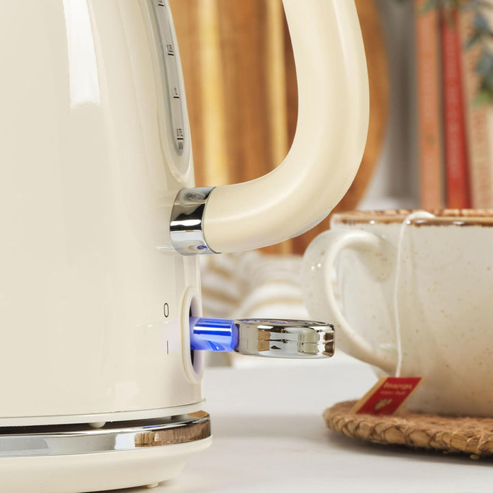 Salter Retro Creme Wasserkocher - 1,7L, 360°-Basis, abnehmbarer Kalk-Filter, Flaches Heizelement, Tr