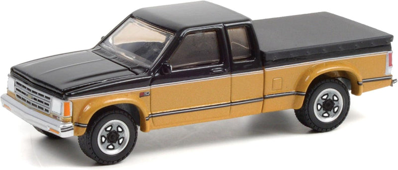 Greenlight 35200 E Chevy S10 Tahoe Pickup Truck mit Tonneau-Abdeckung, Schwarz und Gold, Blau Collar