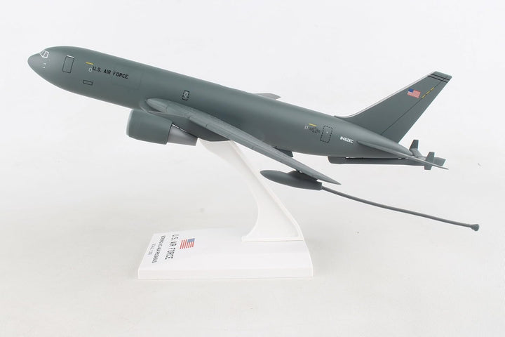 Daron SkyMarks KC-46A Massstab 1/200, Grau
