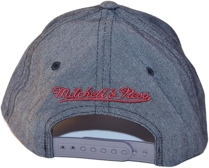 Mitchell & Ness Snapback 110 Curved Poly Heringbone Cleveland Cavaliers charcoal
