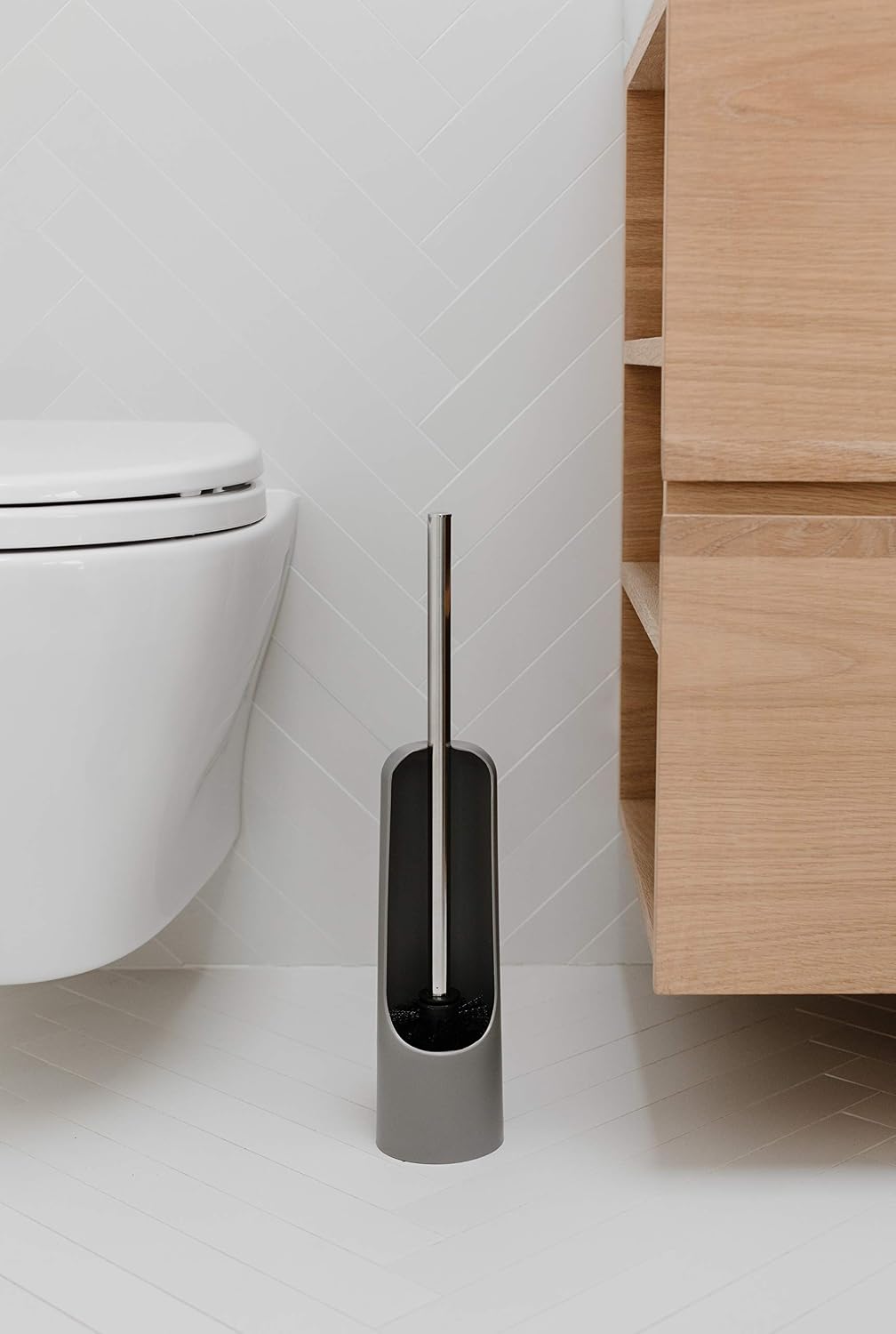 Umbra Touch WC-Bürste mit Halterung – Toilettenbürste mit verstecktem Behälter, langlebig, Schlichte