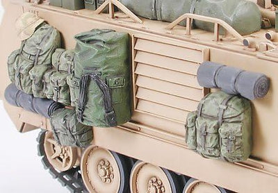 TAMIYA 300035265 - 1:35 US M113A2 Man-Transporter Wüste (2), Schwarz