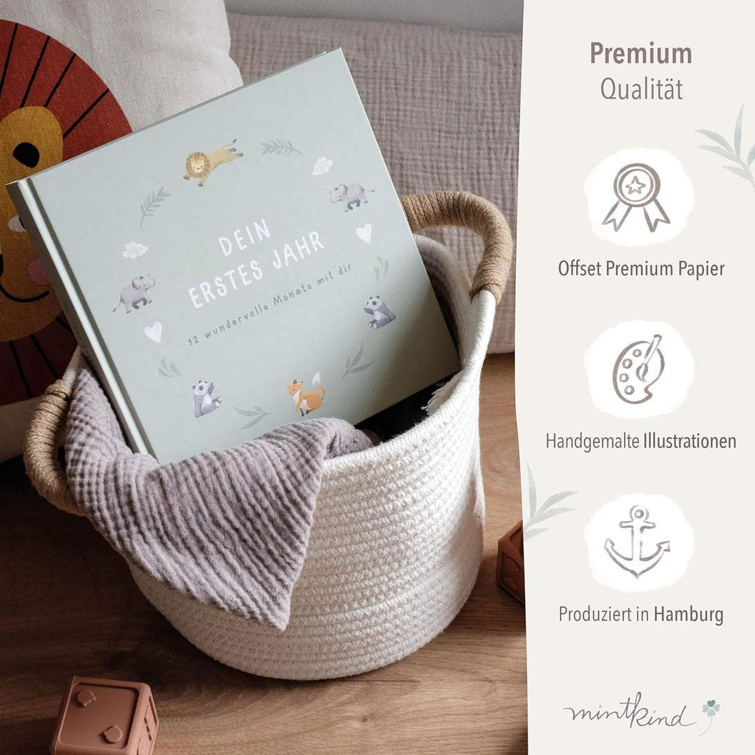 mintkind® Mein erstes Jahr Babyalbum Salbei – sanftes Babytagebuch mit 176 Seiten und Sticker-Set fü