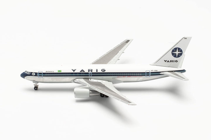 herpa 536448 Modellflugzeug Varig Boeing 767-200 – PP-VNN, Massstab 1:500-Modellbau Flugzeug, Flugze