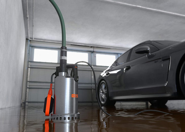 BLACK+DECKER BXUP750XCE Tauchpumpe für Klarwasser (750 W, max. Förderleistung 11.000 l/h, max. Förde