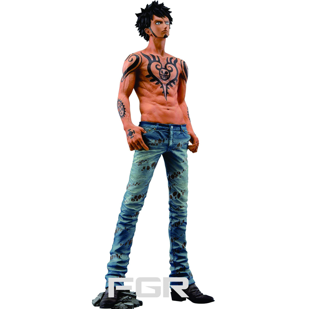 BANPRESTO ONE PIECE KING OF ARTIST TRAFALGAR. LAW FIGURE