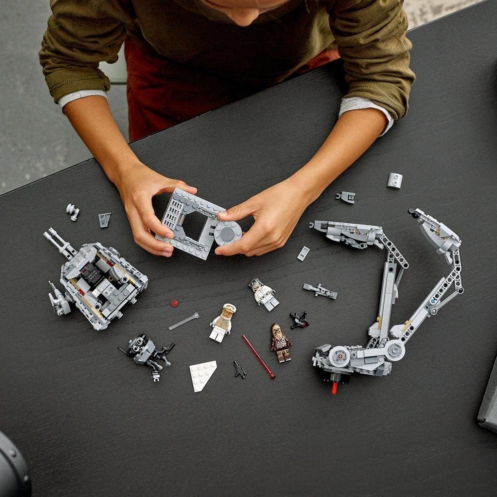 LEGO 75322 Star Wars AT-ST auf Hoth mit Figuren von Chewbacca und Droide, Sammelspielzeug aus Das Im