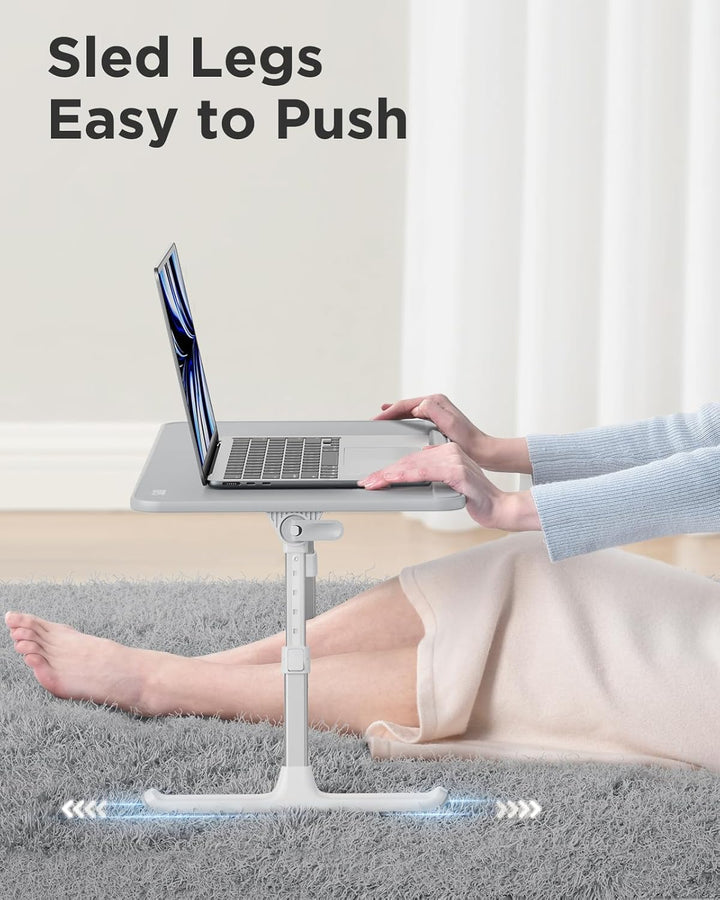 Laptoptisch fürs Bett, SAIJI Bett Tisch, komfortabel Tischplatte aus Leder, einstellbare Höhe, Neigu