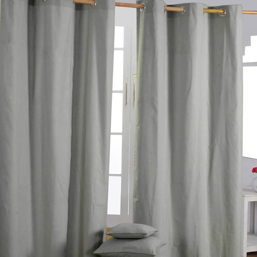 HOMESCAPES 2er Set eifarbige Ösen Gardinen je B117 x L137 cm aus 100% Baumwolle, blickdichte Vorhäng