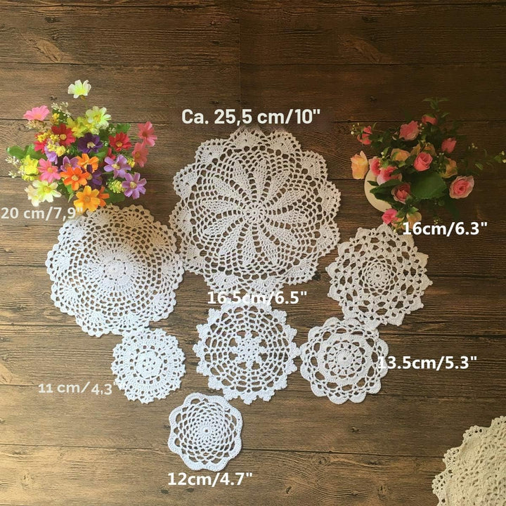 MINDPLUS Set mit 14 Handgehäkelten Deckchen Baumwolle Gehäkelte Spitzen Deckchen Tischset 10-25 cm R