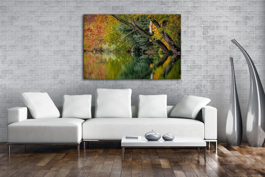 deyoli Bäume am Seeufer im Herbst Format: 80x60 als Leinwand, Motiv fertig gerahmt auf Echtholzrahme