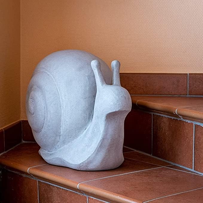 IDYL Moderne Skulptur Figur Sandsteinguss Schnecke | wetterfest | grau | 51x30x36 cm | Dekorationsfi