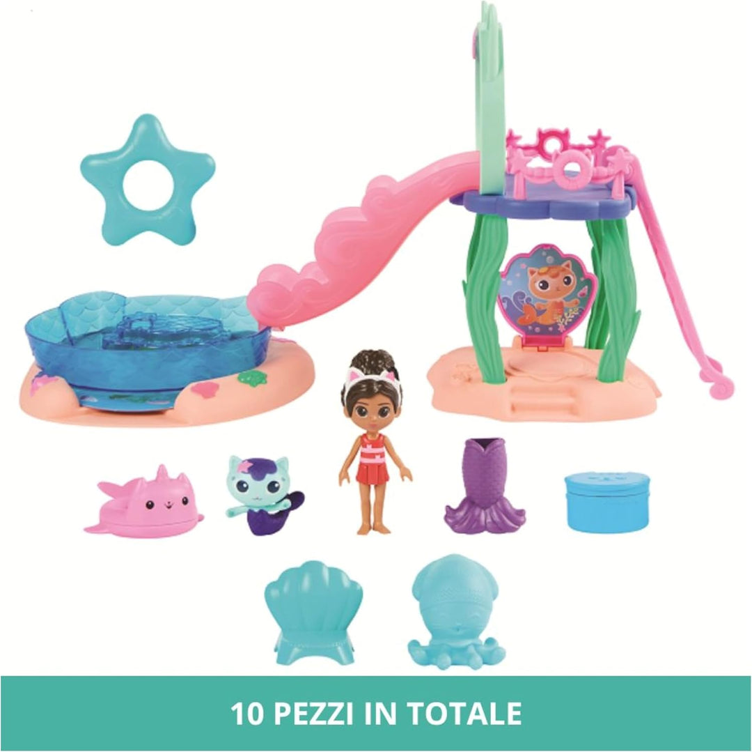 Gabby’s Dollhouse, Purrific Pool Party Spielset mit Gabby- und Meerkätzchen-Figur & Deluxe Raum, Cra