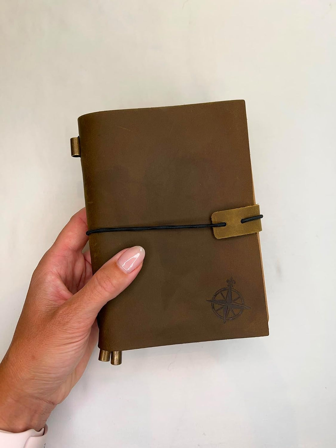 WANDERINGS Reisetagebuch A6 nachfüllbares Leder-Reisetagebuch, handgefertigtes echtes Leder - Klein