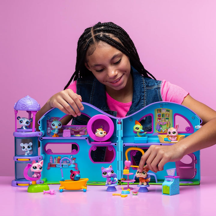 BANDAI - Littlest Pet Shop - Das Grosse Haus der Pet Shop - Spielset mit 2 Pet Shop Figuren und über