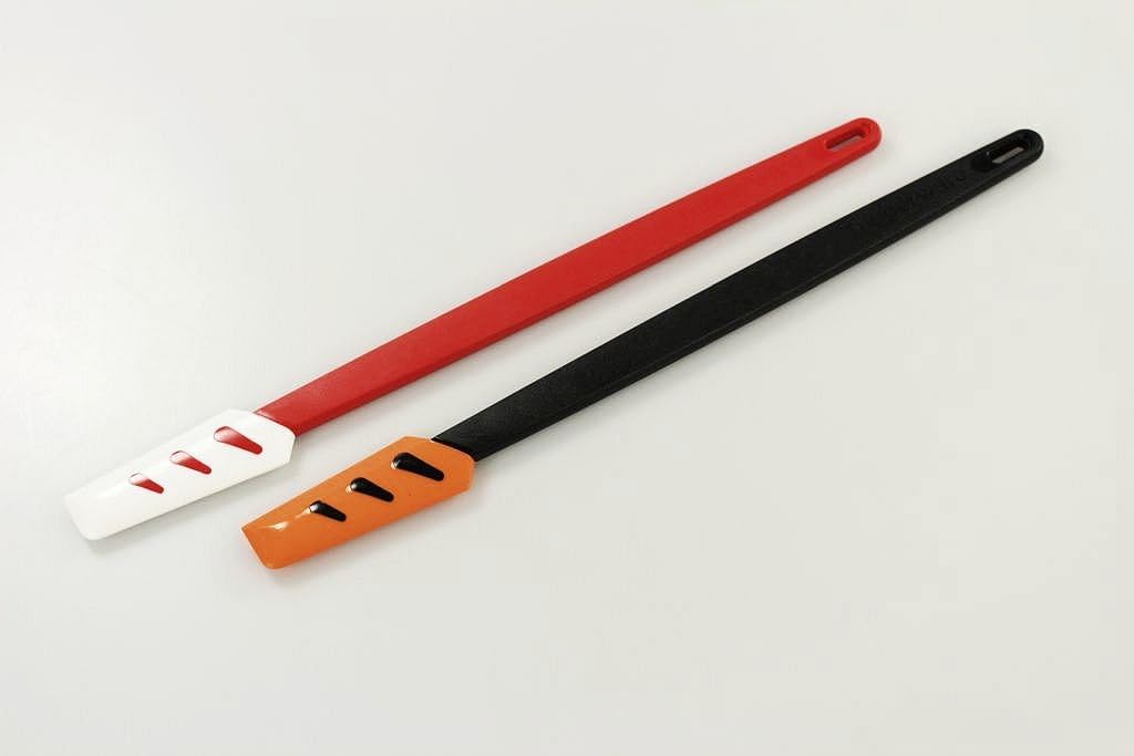 TUPPERWARE Griffbereit Kleiner Top-Schaber schwarz-orange+Top-Schaber rot-weiss 28637