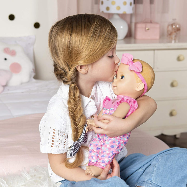 Luvabella 6047317 Newborn - interaktive Baby Puppe (43 cm) mit blonden Haaren, realistischer Mimik u