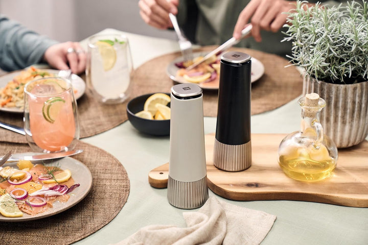 ZWILLING Spices Gewürzmühlen-Set, 2-tlg, Keramikmahlwerk, stufenlos verstellbar, fein bis grob, für