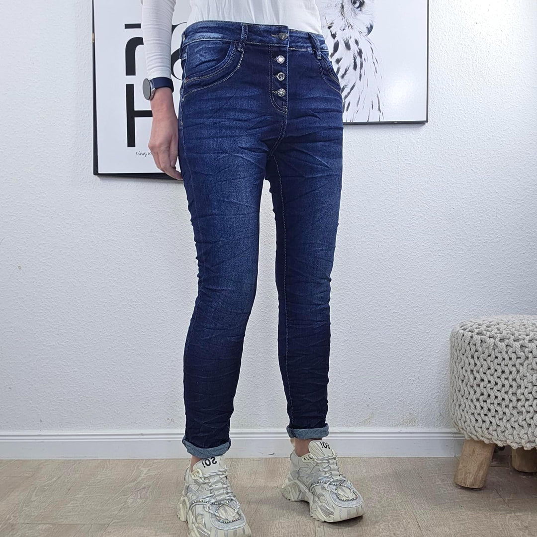 Jewelly Stretch Jeans| im Baggy Boyfriend Schnitt| Damen Hose mit dekorativer Knopfleiste| Perfekter