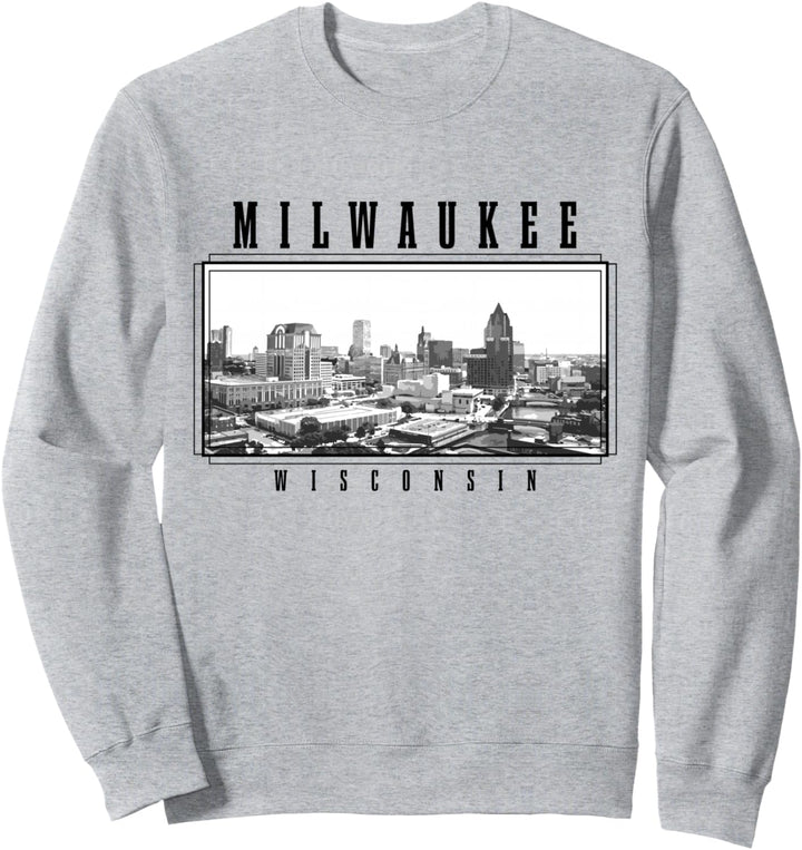 Milwaukee Wisconsin Vintage USA Souvenir Skyline Sweatshirt