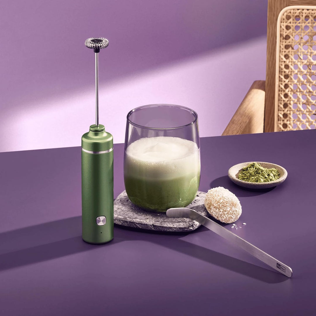 AdHoc Chado Set 3-tlg. – Matcha-Geniesser-Set mit elektrischem Milchaufschäumer, mundgeblasenem Glas