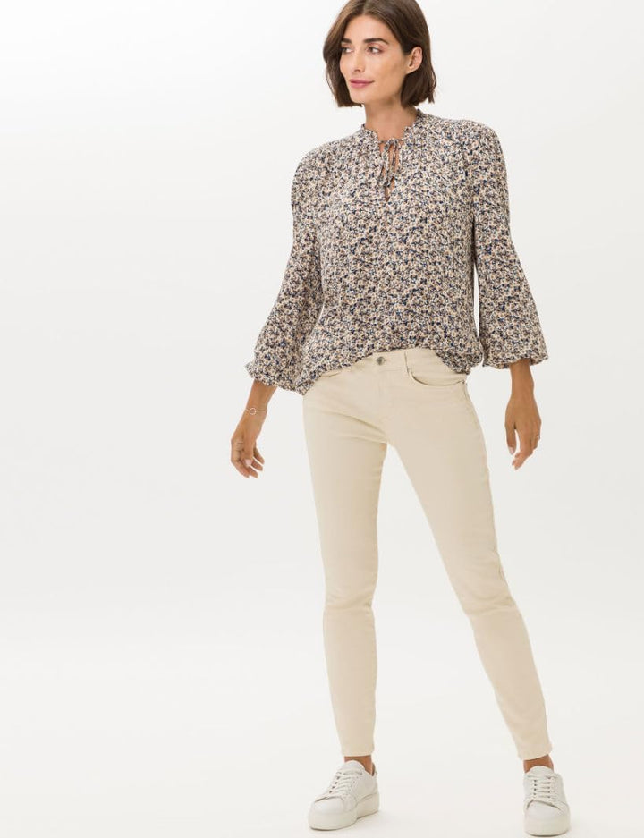 BRAX Damen Style Ana Push Up-Effekt Jeans 38W / 34L Eggshell, 38W / 34L Eggshell