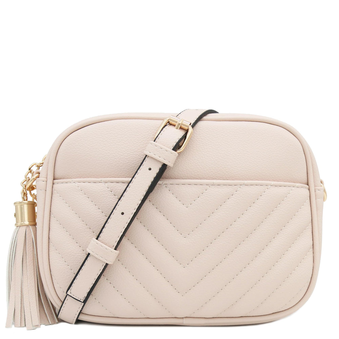 FashionPuzzle Chevron gesteppte Crossbody-Kameratasche mit Kettenriemen und Quaste Nude, Nude
